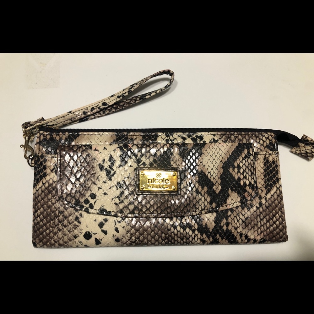 Nicole killer wristlet